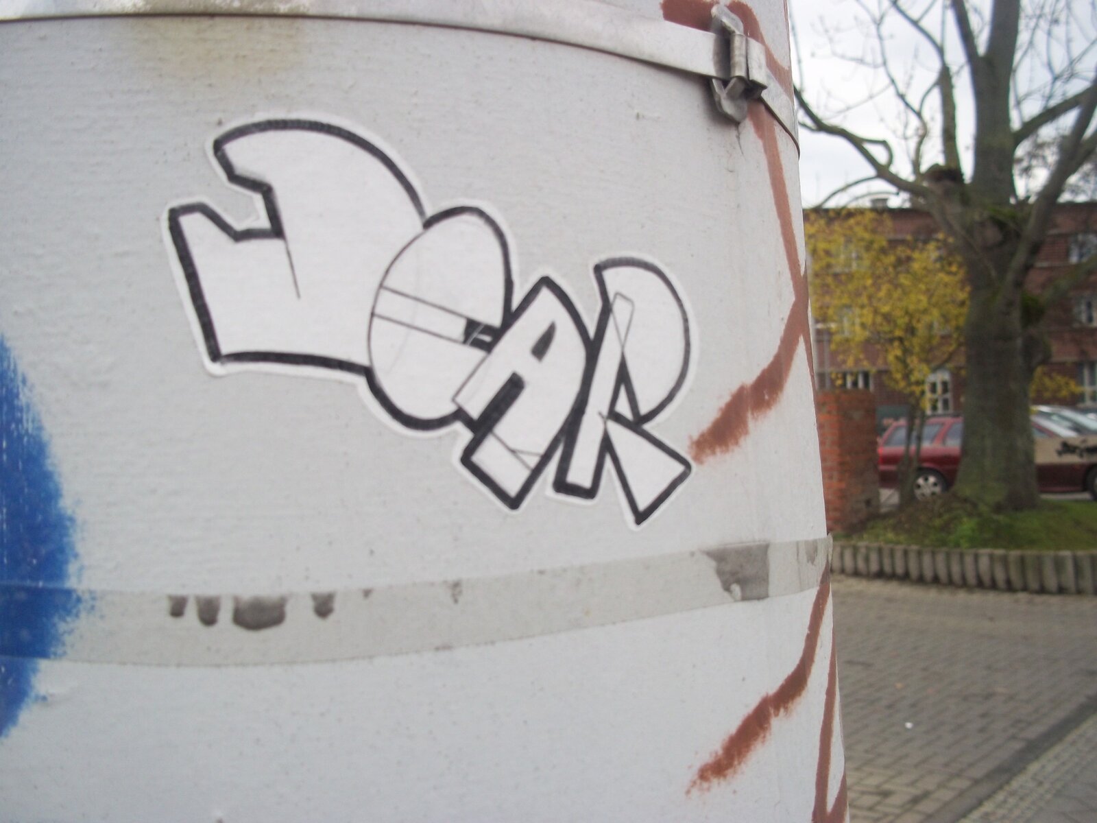 Dear in der Berliner Straße 1