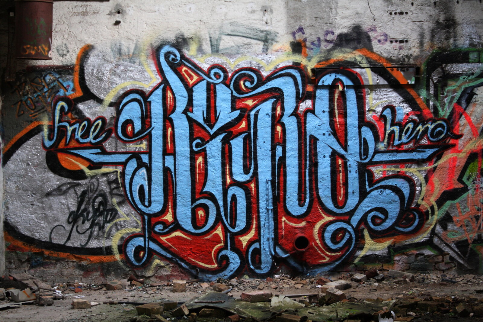 Free hero