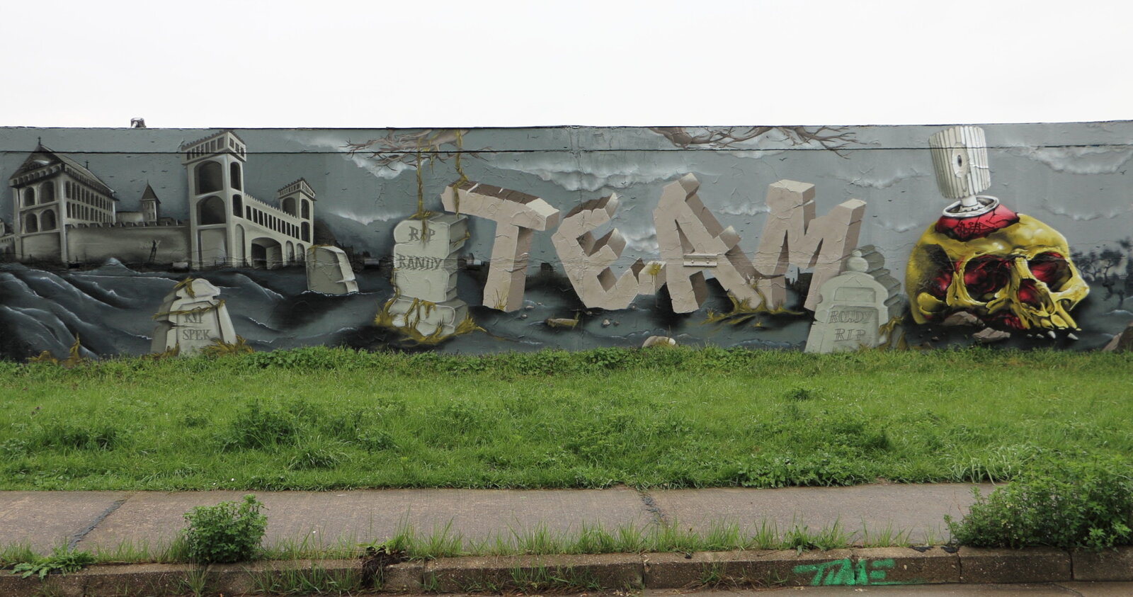 Kaolinstraße Halle-Neustadt (86): TEAM MAD FLAVA, Friedhof der Sprayer