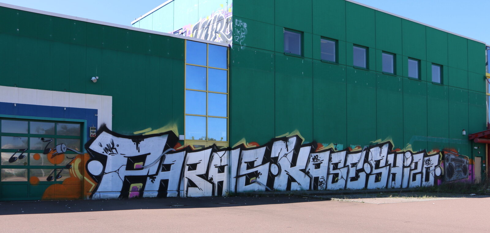 PARASONIC 303 an der Dieselstraße