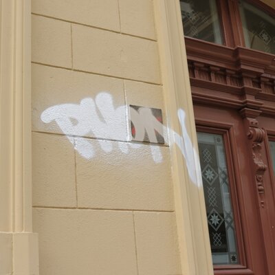Warnung: Vandalen am Werk!