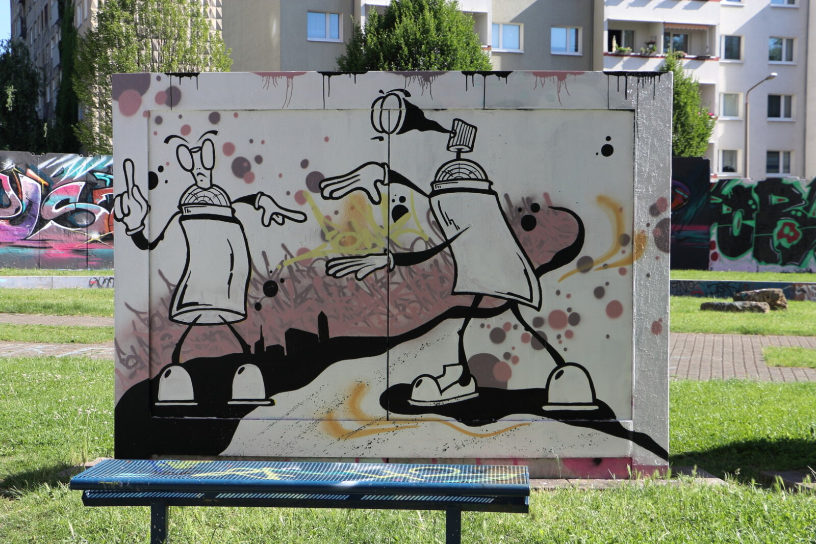 112b-Sprühdosen_IMG_7180