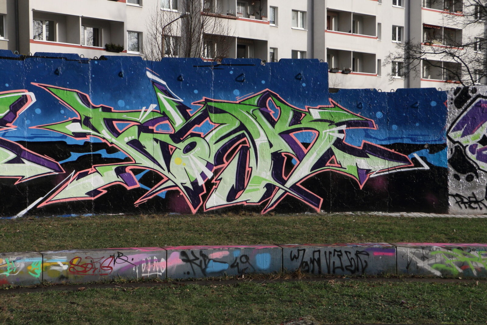 Ernst-Haeckel-Weg Halle-Neustadt, gesammelte Werke Jan. 2018
