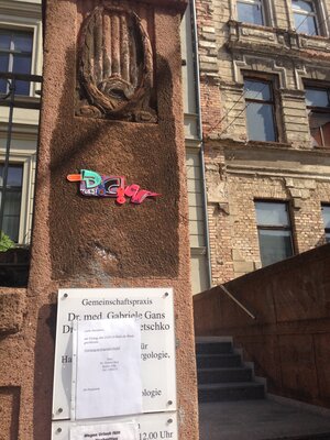 Angeklebt und 3D im Mühlweg