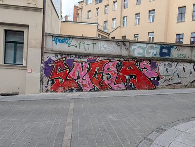 Rot-pinker Tag